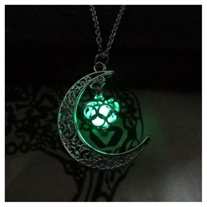 Glowing Pendant Necklace Silver Plated Chain for Women