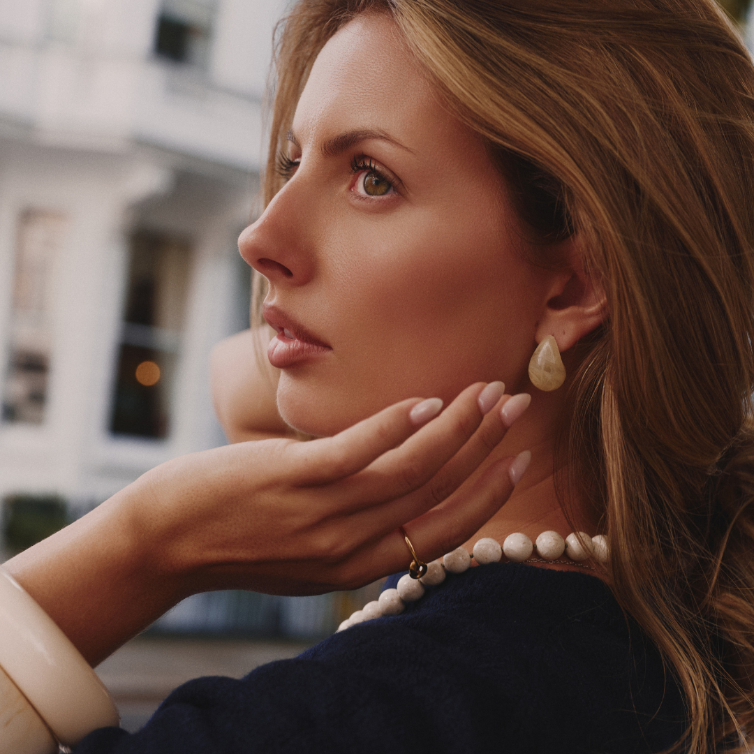 ALMOND TEAR DROP EARRINGS