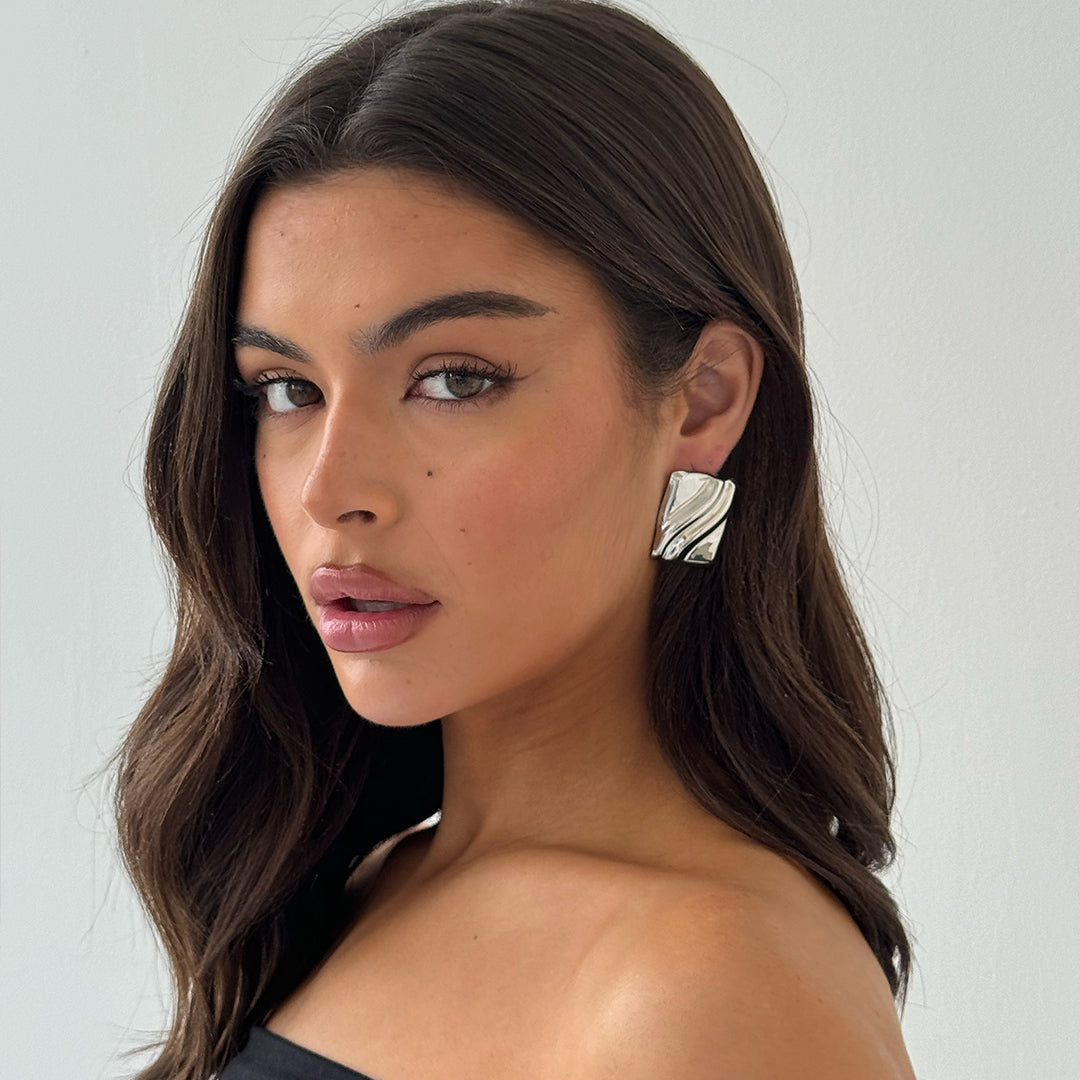 TEXTURED CUBE EARRINGS SILVER