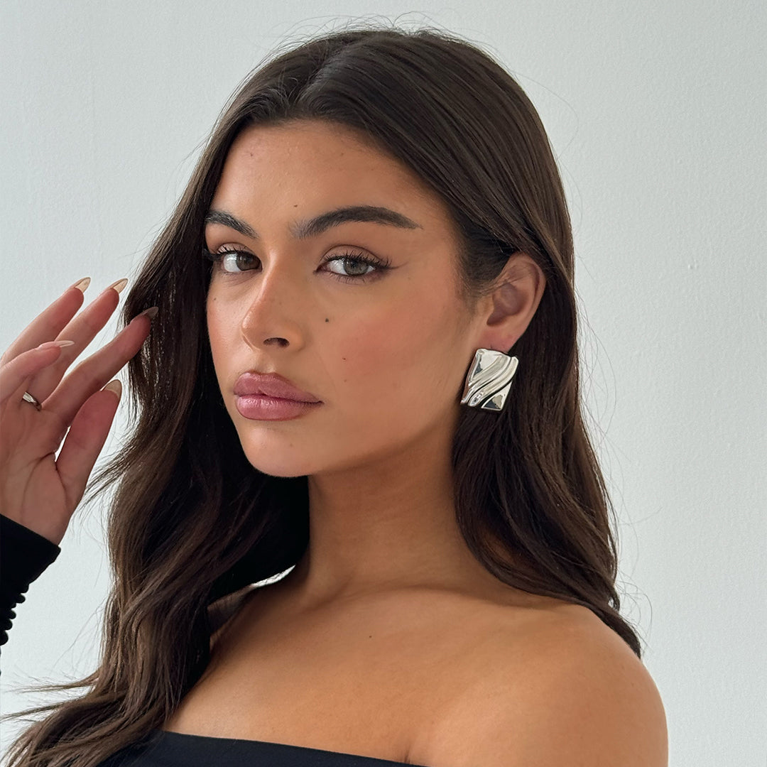 TEXTURED CUBE EARRINGS SILVER