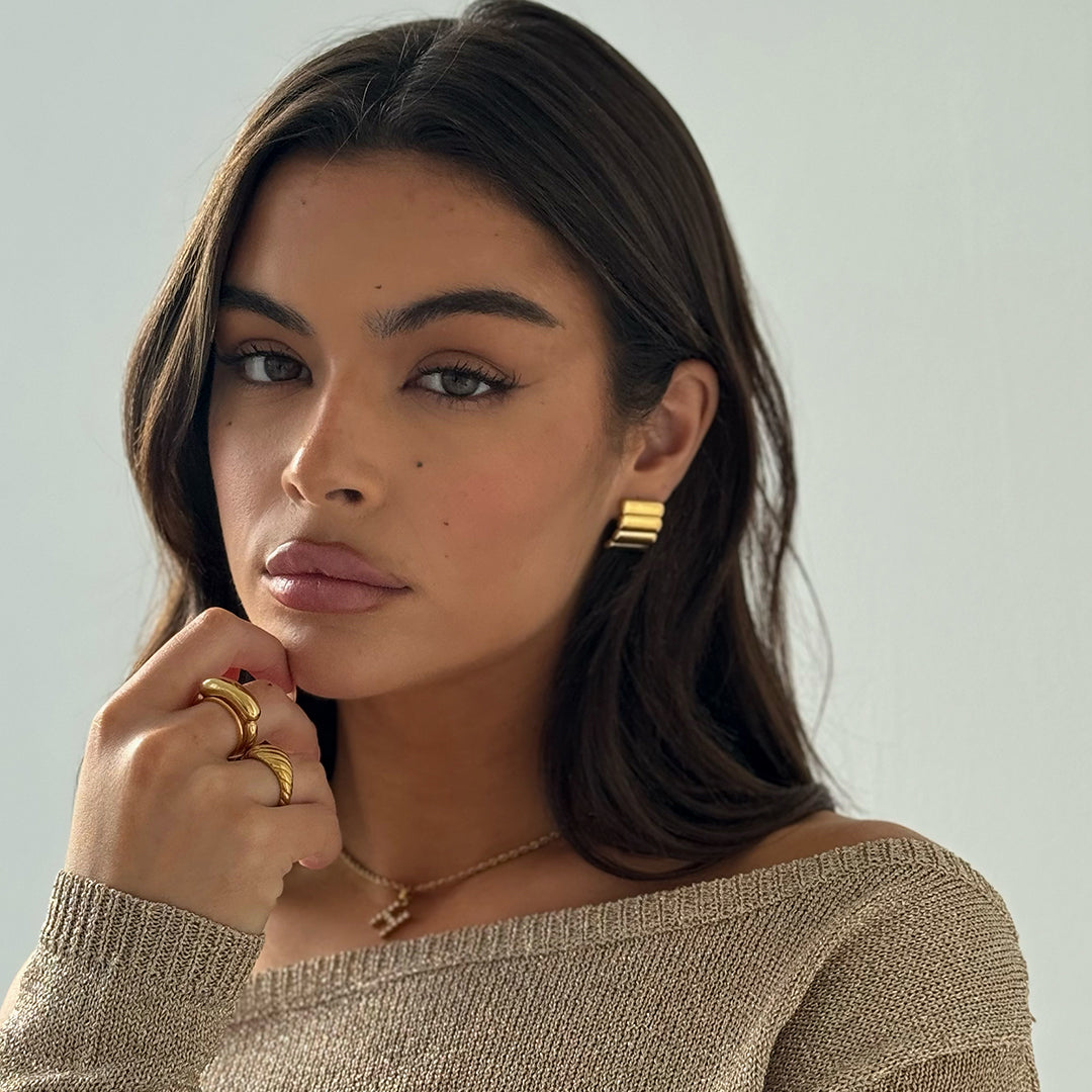 MINI RIBBED EARRINGS