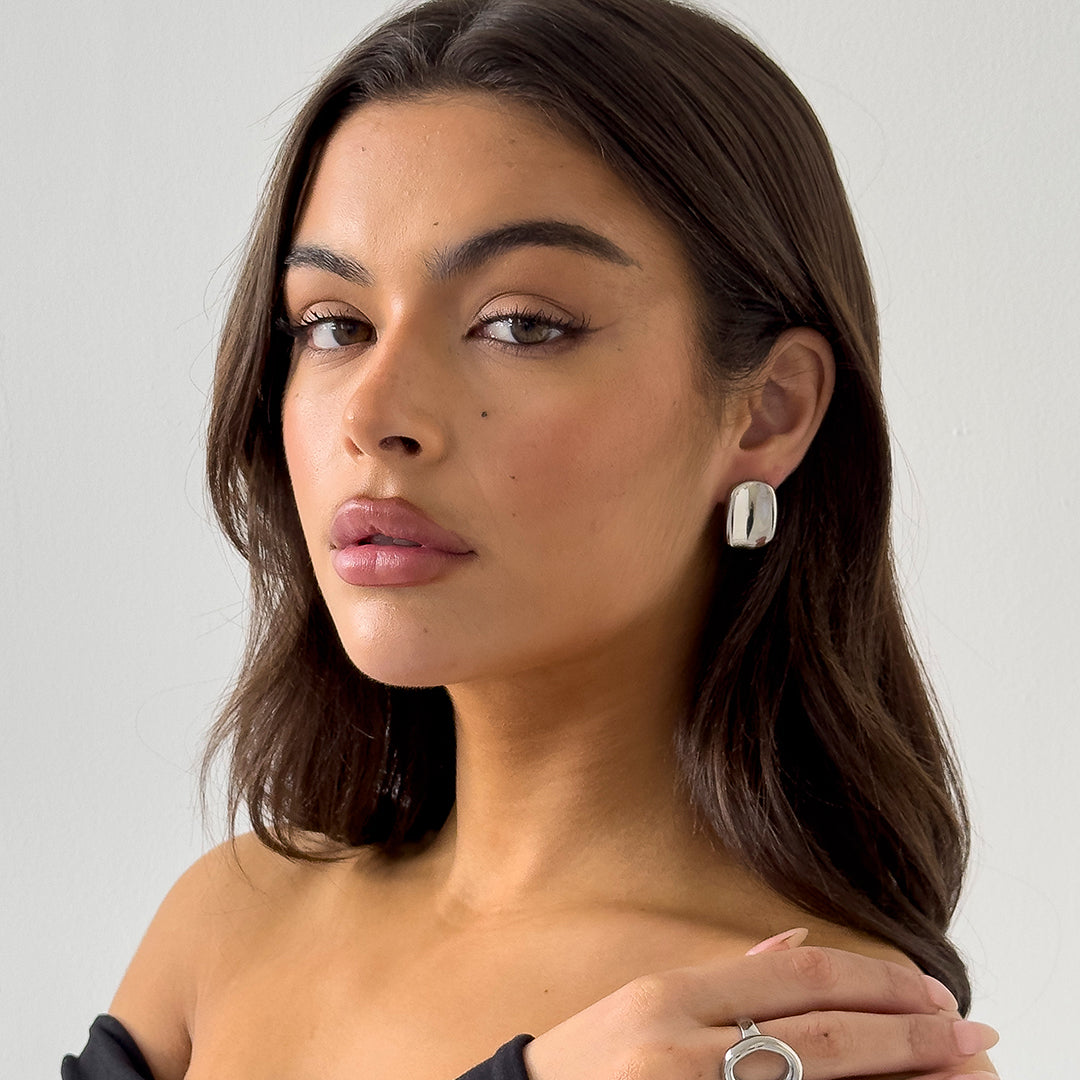 RECTANGULAR STUDS SILVER