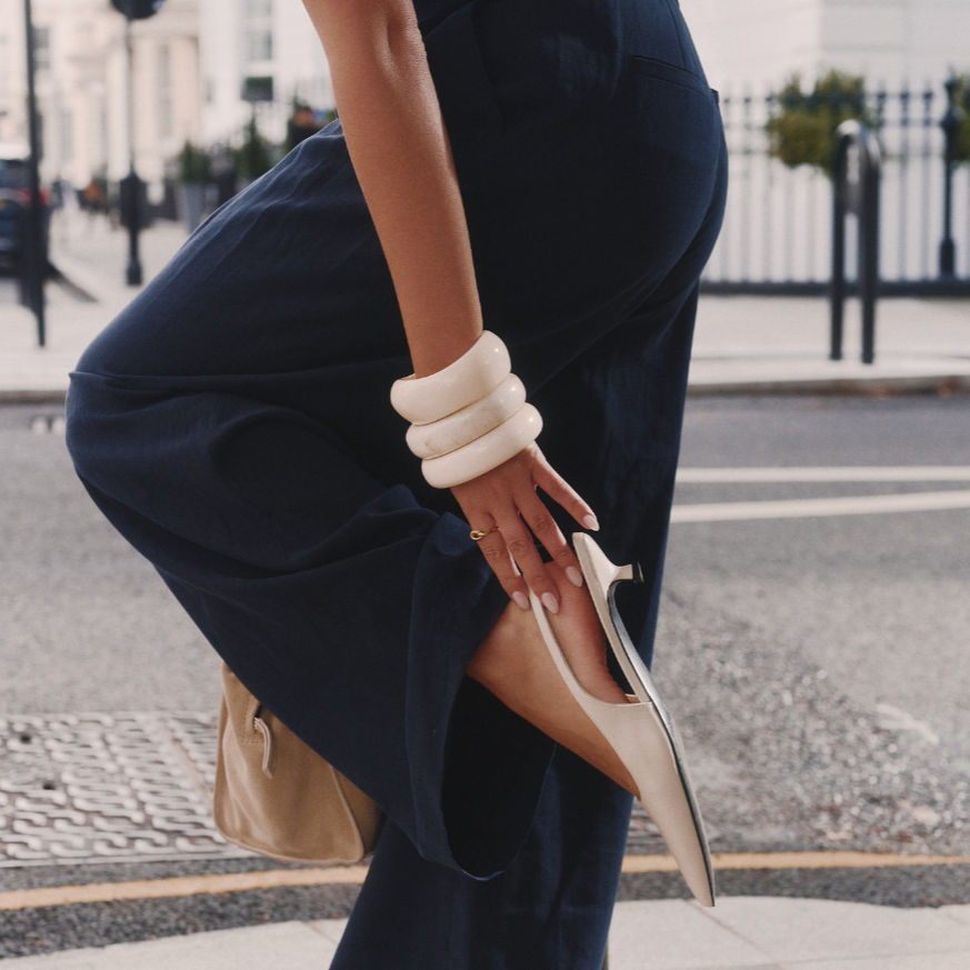 CASHEW ROUNDED BANGLE