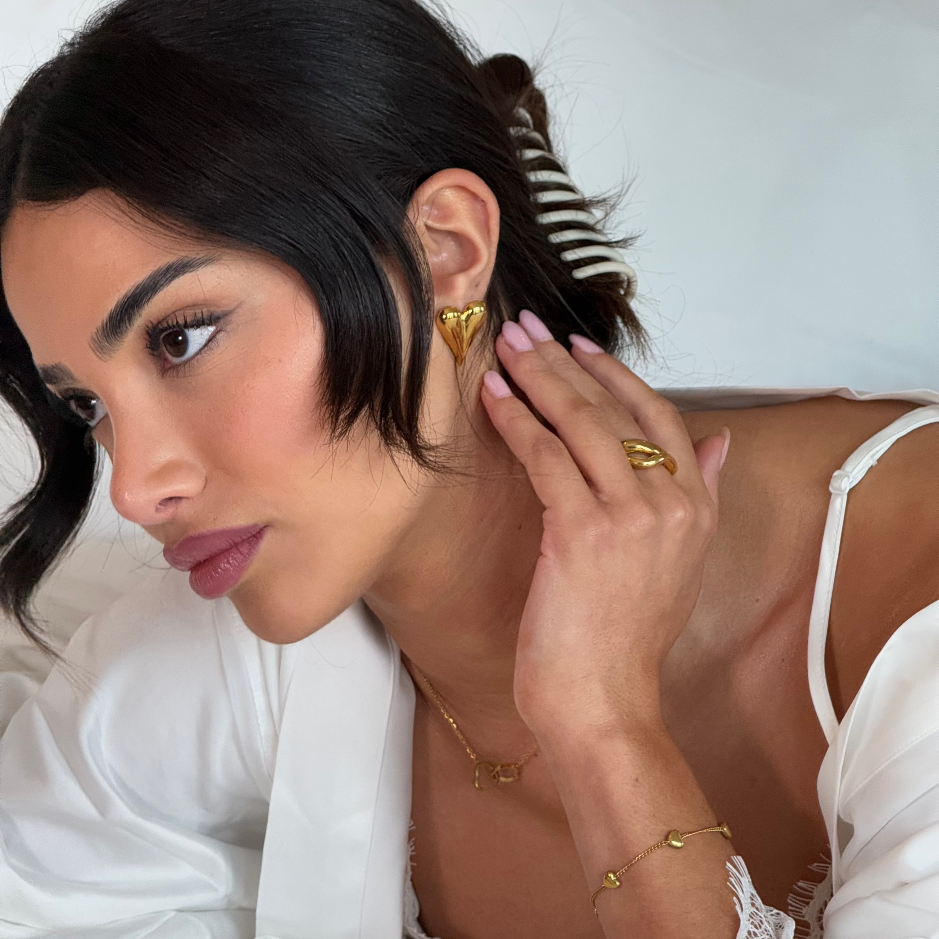 Love Heart Earrings - Gold