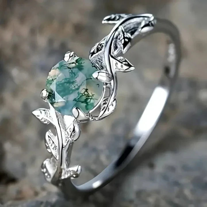 Exclusive Green Gemstones Ring