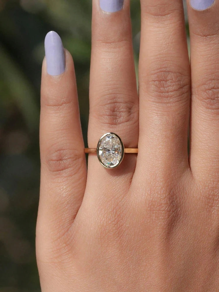 Classic Elegant Zirconia Ring