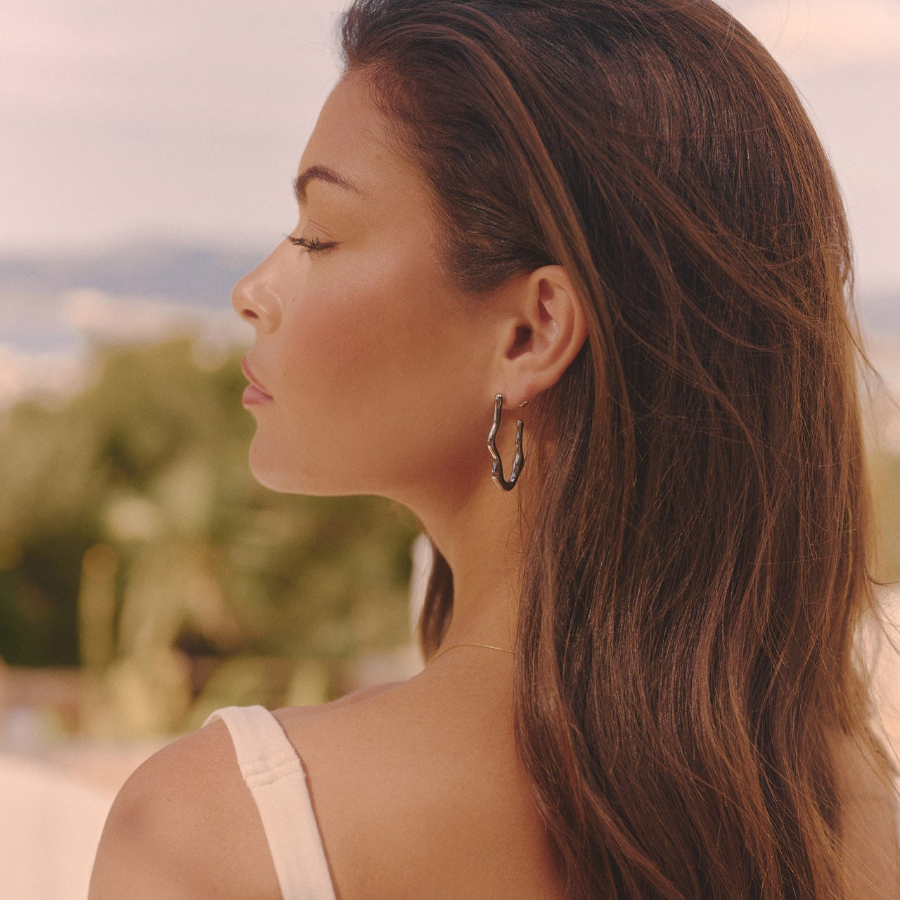 ZEPHYR HOOP EARRINGS - SILVER