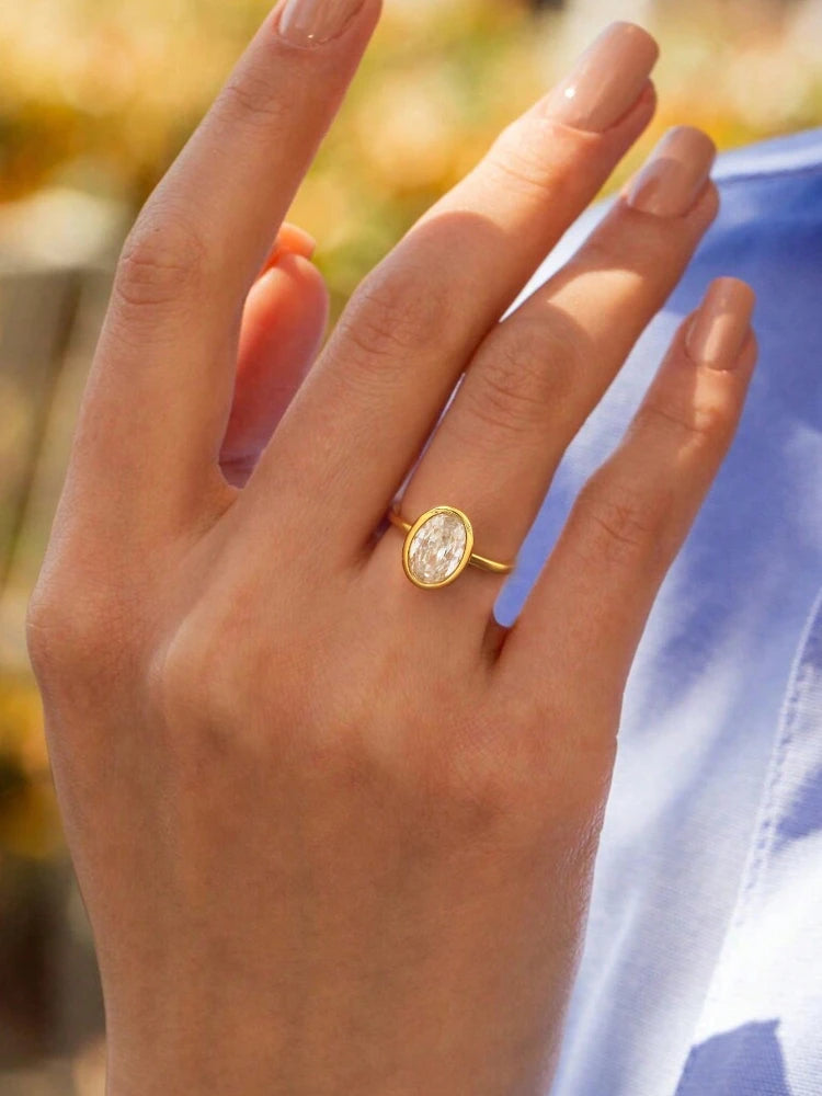 Classic Elegant Zirconia Ring