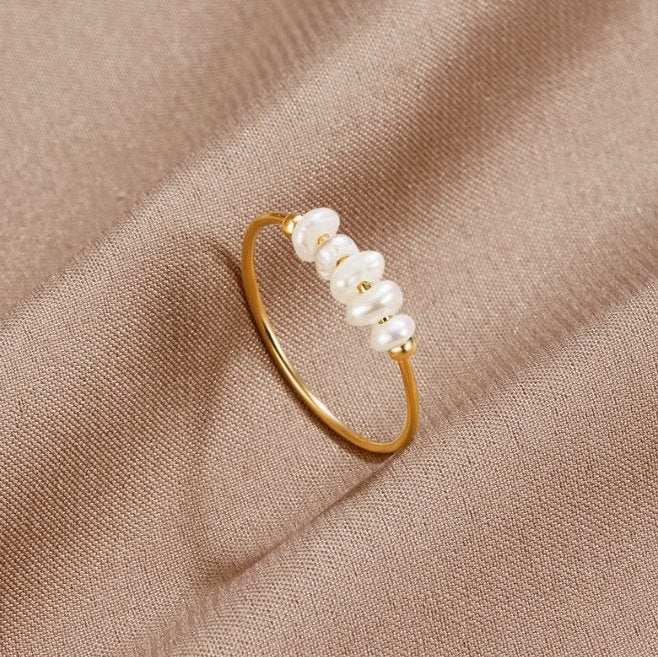 Natural Pearls Ring