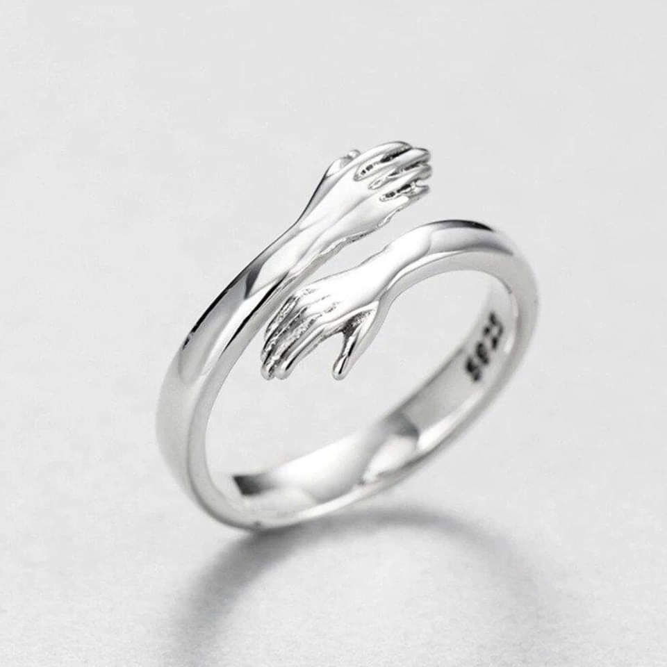 Forever Hug Ring in Silver