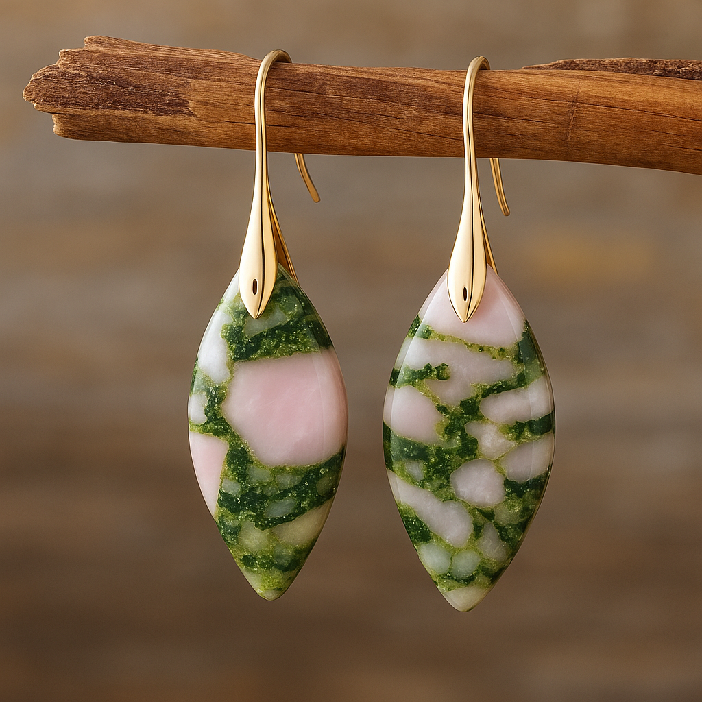 Multicoloured Stone Pendant  in Gold and Silver