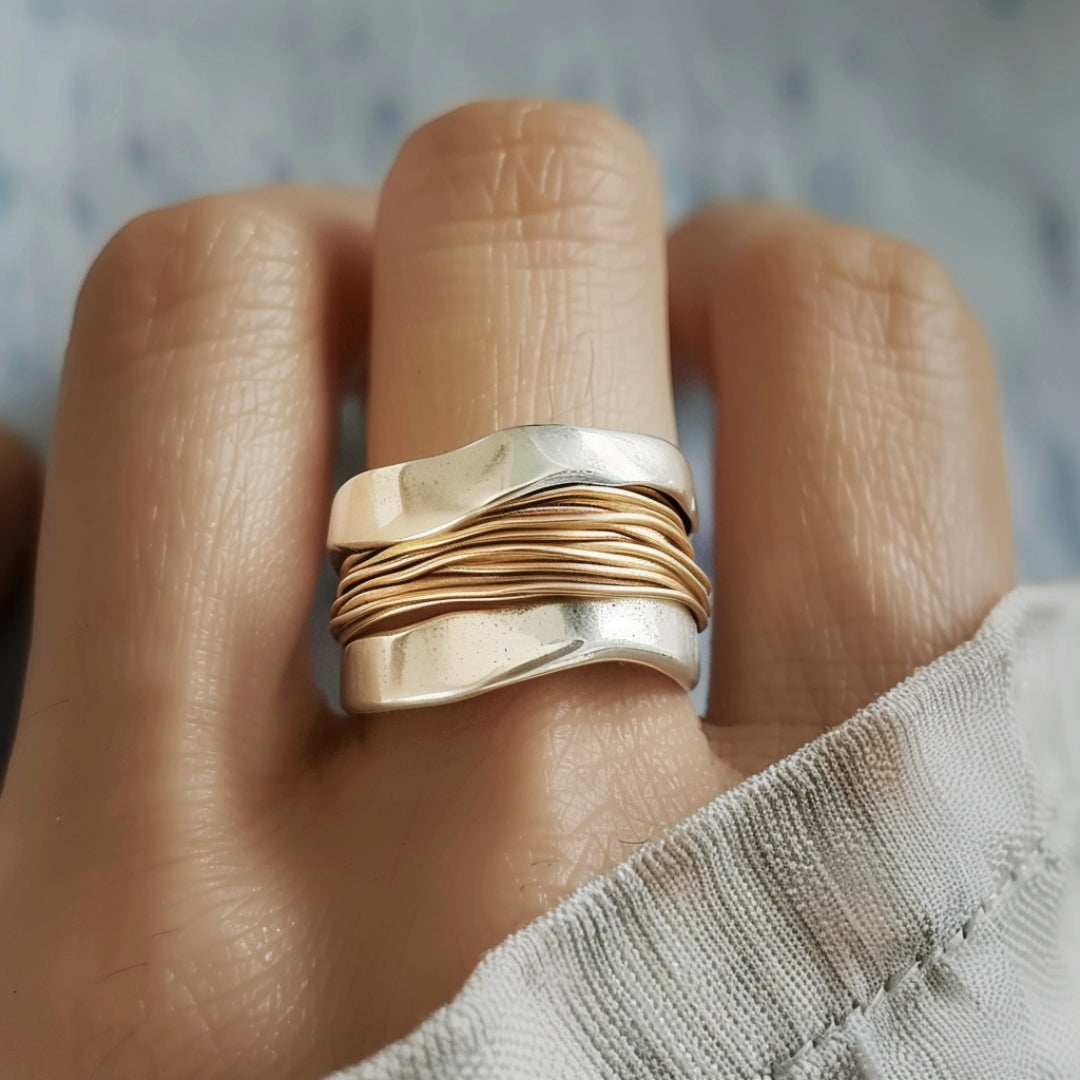 elegant Silver Golden Threads Ring