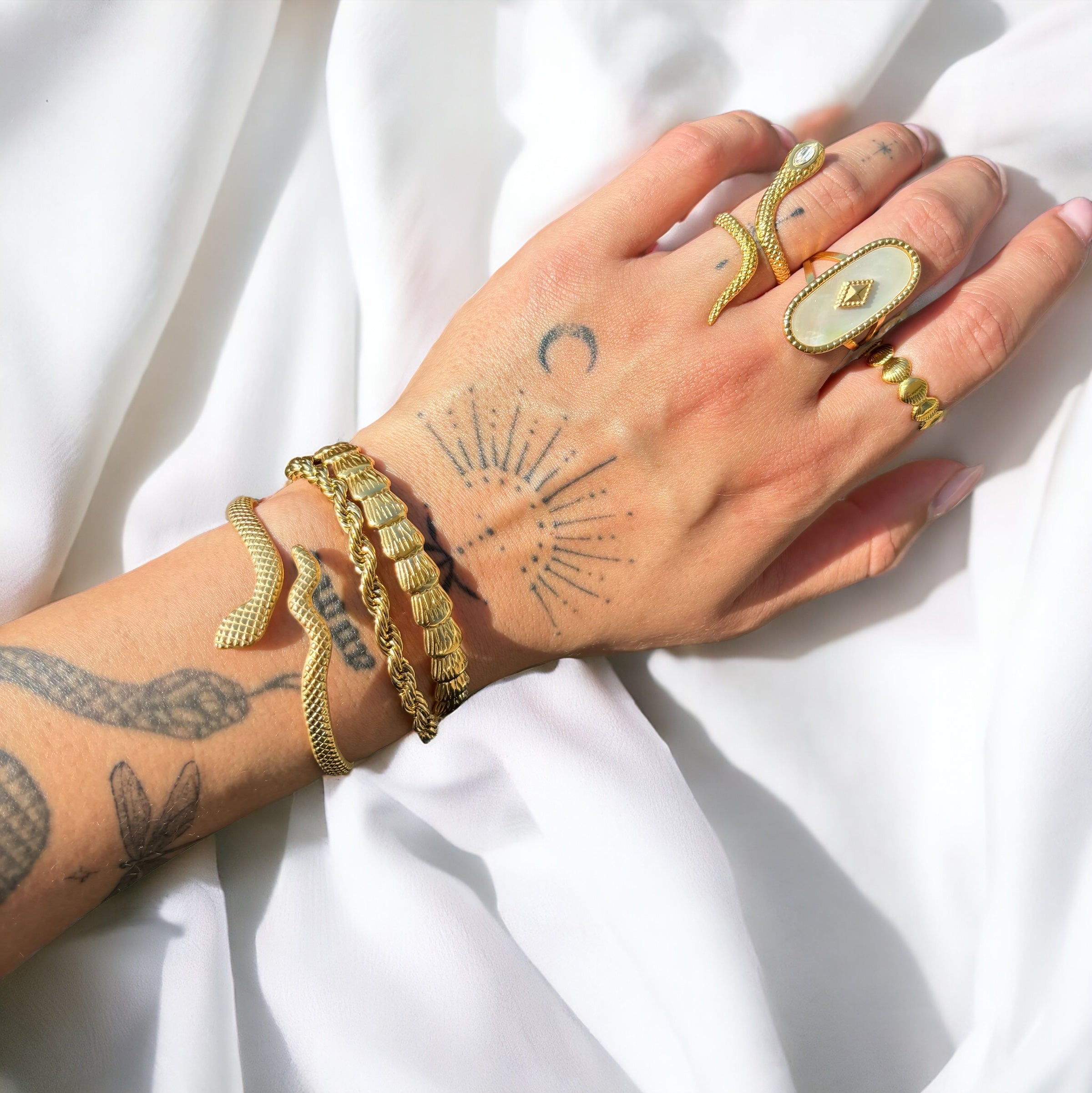 Elise Ring (Adjustable)