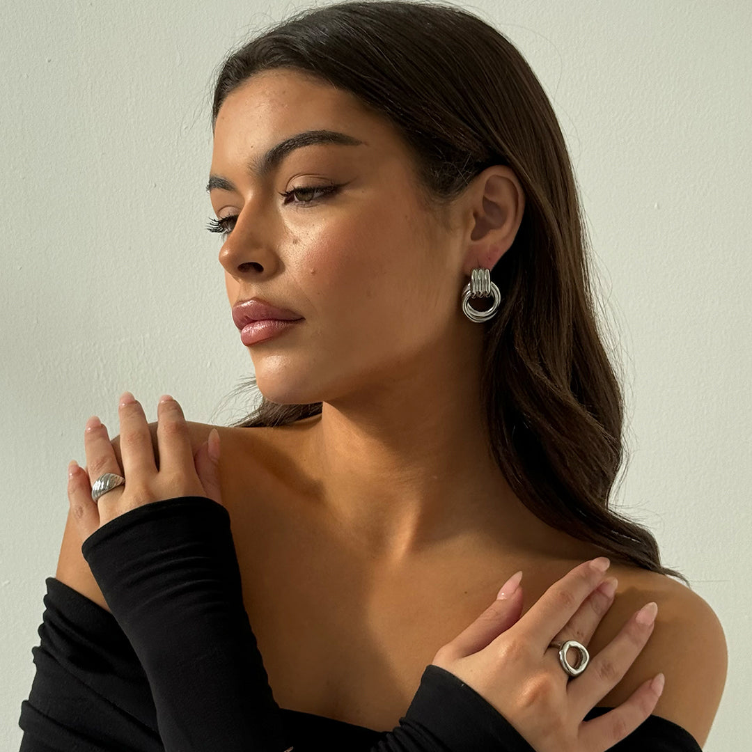 DOUBLE KNOT EARRINGS SILVER