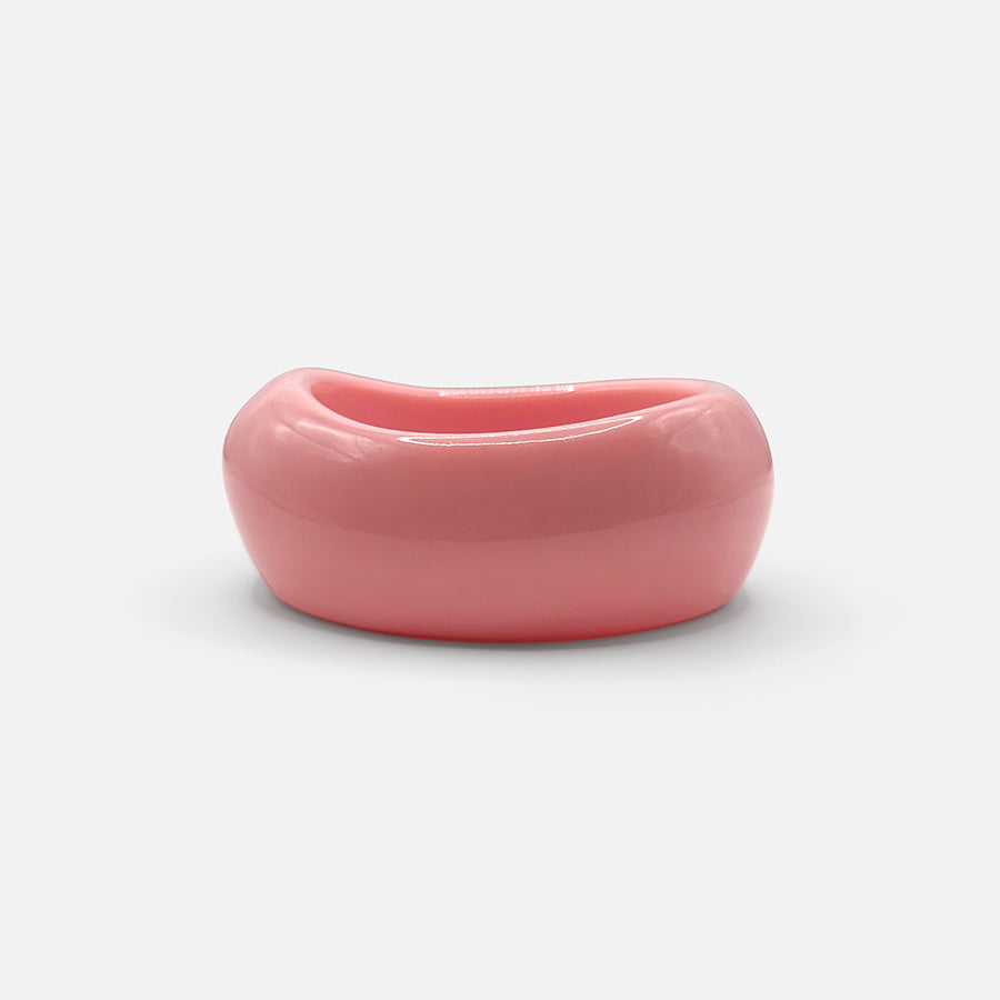 STRAWBERRY SCULPT BANGLE
