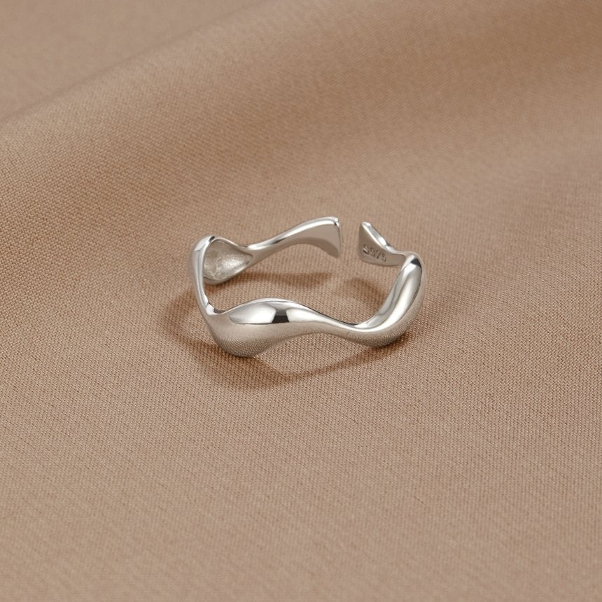 Waves Basic Ring