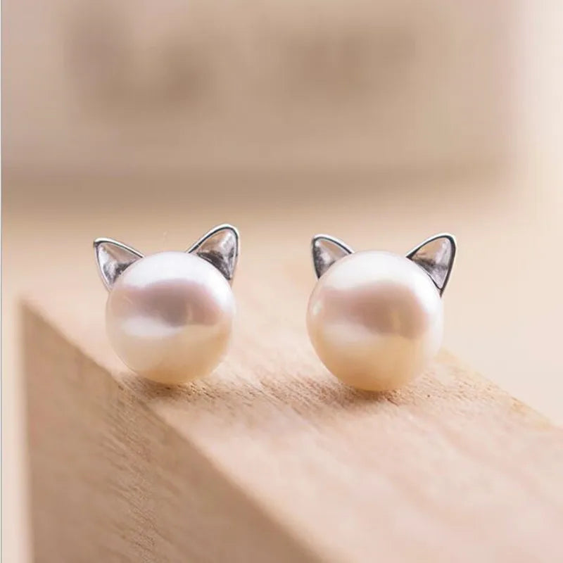 Cat Pearl Stud Earrings