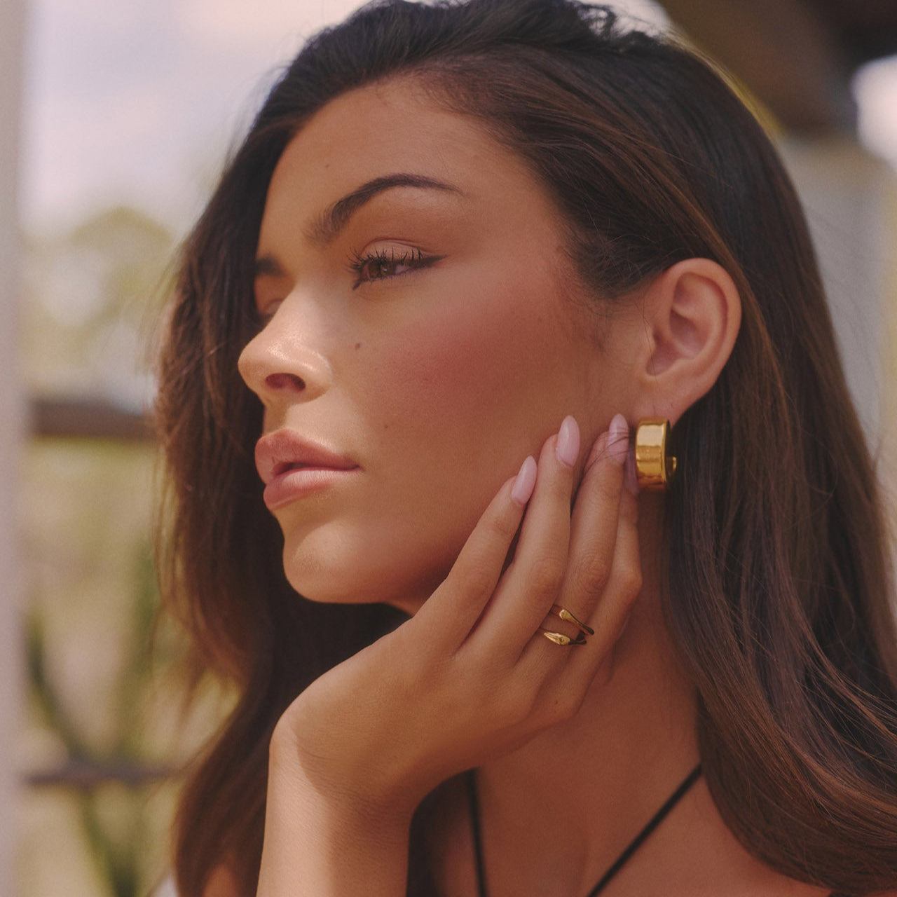 VINTAGE HOOP EARRING - GOLD