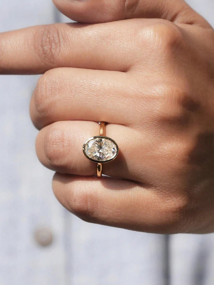 Classic Elegant Zirconia Ring