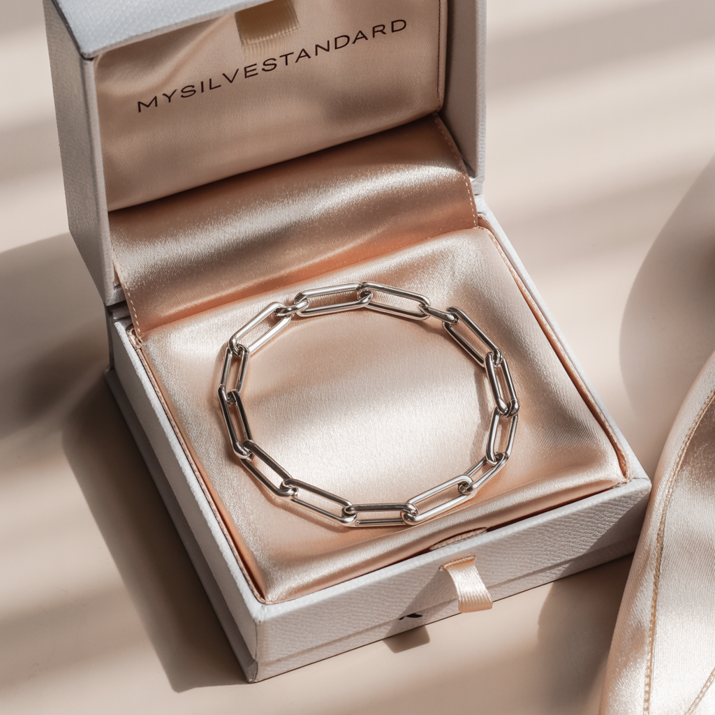 Minimal, Modern, Perfectly Versatile Paperclip Chain Bracelet