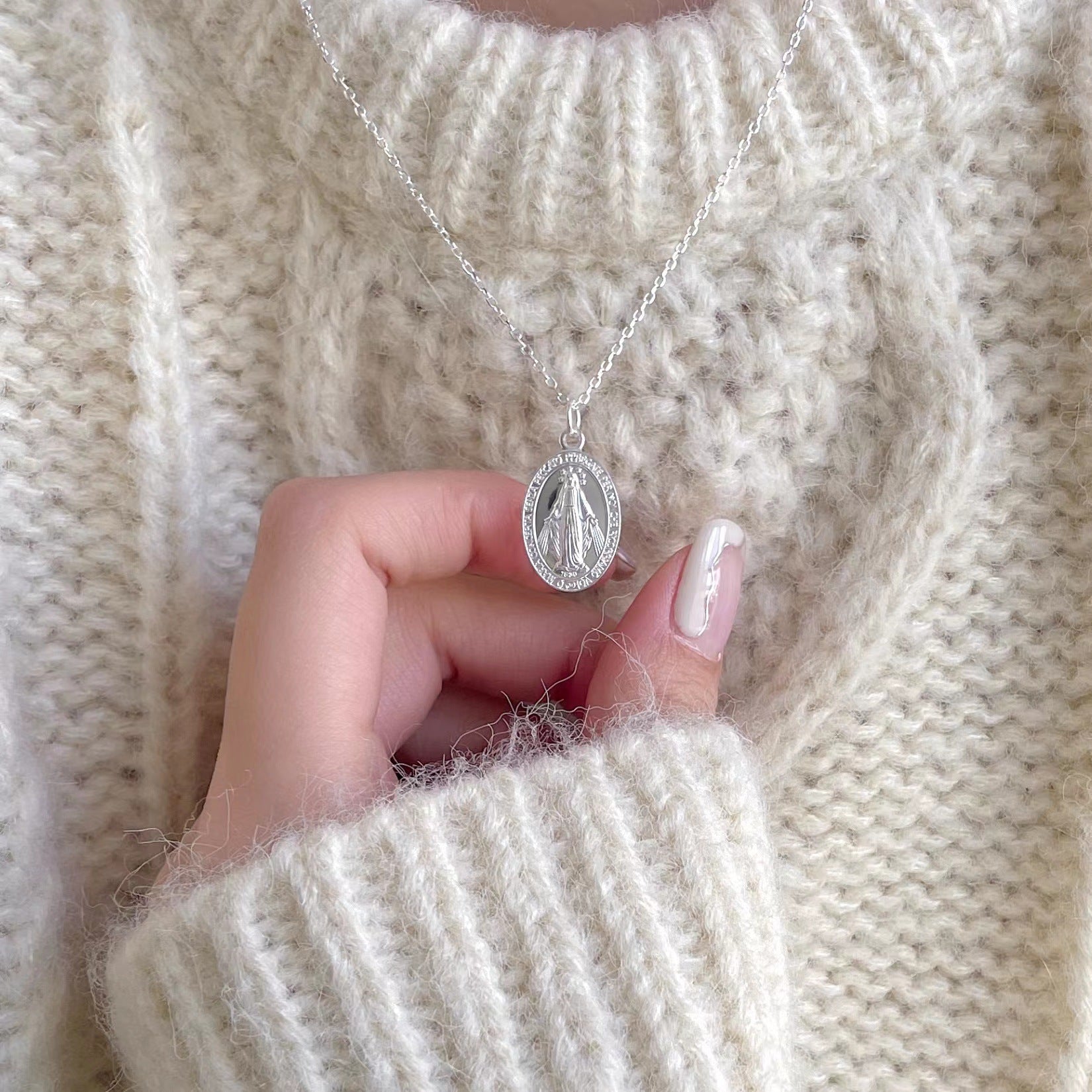 Natural Onyx Cameo Necklace For Women