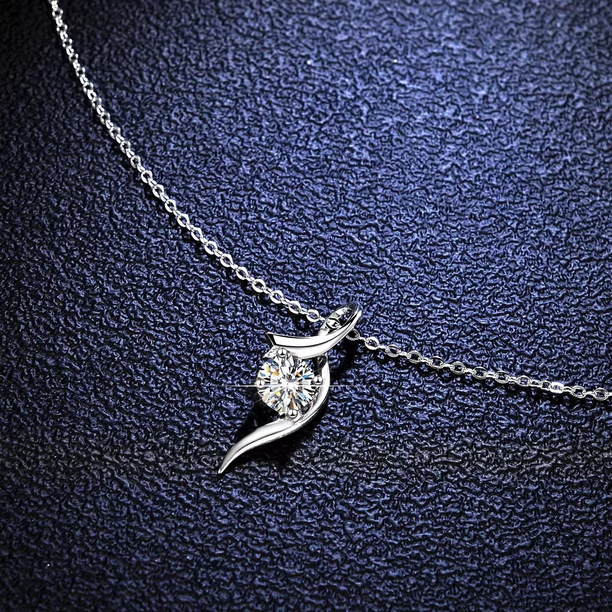 925 Sterling Silver Four Claw One Carat Diamond Necklace