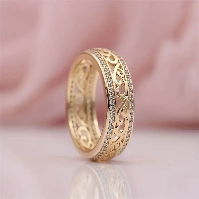 Radiant Hollow Gold Ring